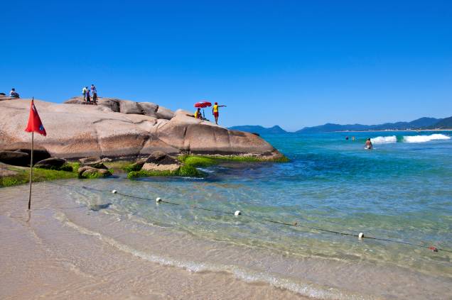<strong><a href="https://viajeaqui.abril.com.br/estabelecimentos/br-sc-florianopolis-atracao-praia-joaquina" target="_blank">Praia da Joaquina</a> – <a href="https://viajeaqui.abril.com.br/cidades/br-sc-florianopolis" target="_blank">Florianópolis (SC)</a></strong> <strong><a href="https://viajeaqui.abril.com.br/estabelecimentos/br-sc-florianopolis-atracao-praia-joaquina" target="_blank">Praia da Joaquina</a> – <a href="https://viajeaqui.abril.com.br/cidades/br-sc-florianopolis" target="_blank">Florianópolis (SC)</a></strong>