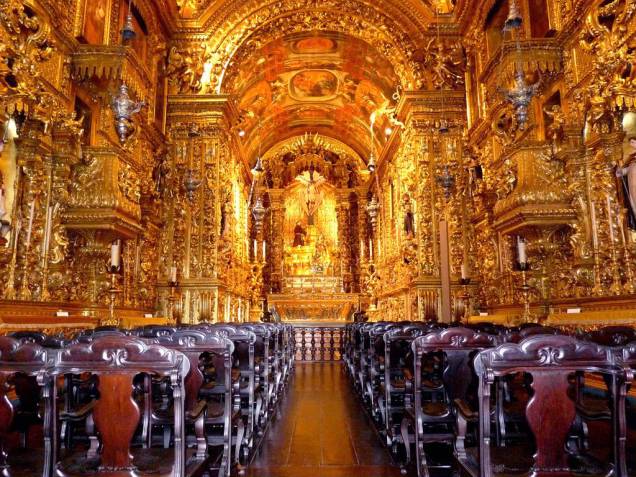<strong>1. <a href="https://viajeaqui.abril.com.br/estabelecimentos/br-rj-rio-de-janeiro-atracao-igreja-de-sao-francisco-da-penitencia" rel="IGREJA DE SÃO FRANCISCO DA PENITÊNCIA" target="_self">IGREJA DE SÃO FRANCISCO DA PENITÊNCIA</a> </strong> O interior desta igreja barroca é revestido em ouro e parte dos detalhes leva a assinatura de Francisco Xavier de Brito, mestre de Aleijadinho. <em>Endereço: Rua da Carioca, s/nº. R$ 2</em> <strong>1. <a href="https://viajeaqui.abril.com.br/estabelecimentos/br-rj-rio-de-janeiro-atracao-igreja-de-sao-francisco-da-penitencia" rel="IGREJA DE SÃO FRANCISCO DA PENITÊNCIA" target="_self">IGREJA DE SÃO FRANCISCO DA PENITÊNCIA</a> </strong> O interior desta igreja barroca é revestido em ouro e parte dos detalhes leva a assinatura de Francisco Xavier de Brito, mestre de Aleijadinho. <em>Endereço: Rua da Carioca, s/nº. R$ 2</em>