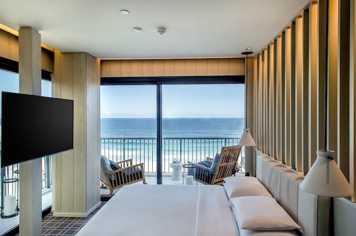 Quarto com vista do <a href="https://riodejaneiro.grand.hyatt.com/pt/hotel/home.html" rel="Grand Hyatt Rio de Janeiro" target="_blank">Grand Hyatt Rio de Janeiro</a>