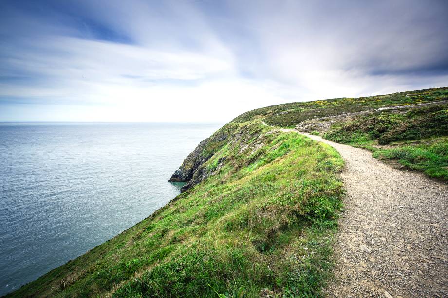 País de muitas histórias, a <a href="https://viajeaqui.abril.com.br/paises/irlanda" rel="Irlanda">Irlanda</a> é repleta de belos cenários, com lagos e montanhas que lhe conferem um ar bucólico