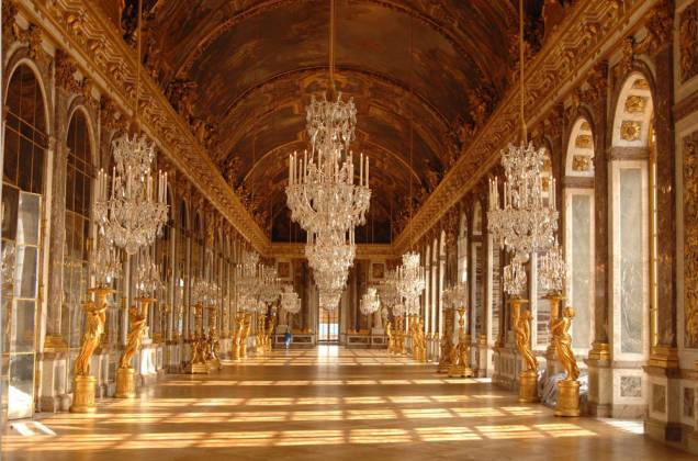 Salão dos Espelhos no Château de Versailles Salão dos Espelhos no Château de Versailles