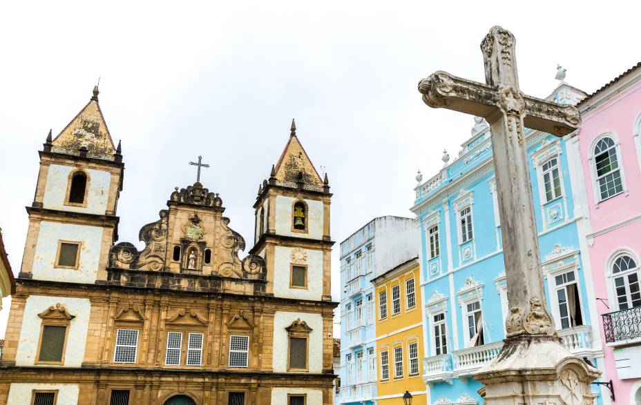 Fachada da <a href="https://viajeaqui.abril.com.br/estabelecimentos/br-ba-salvador-atracao-igreja-e-convento-de-sao-francisco" rel="Igreja e Convento de São Francisco" target="_blank">Igreja e Convento de São Francisco</a>, no <a href="https://viajeaqui.abril.com.br/estabelecimentos/br-ba-salvador-atracao-pelourinho" rel="Pelourinho" target="_blank">Pelourinho</a>, centro histórico de Salvador