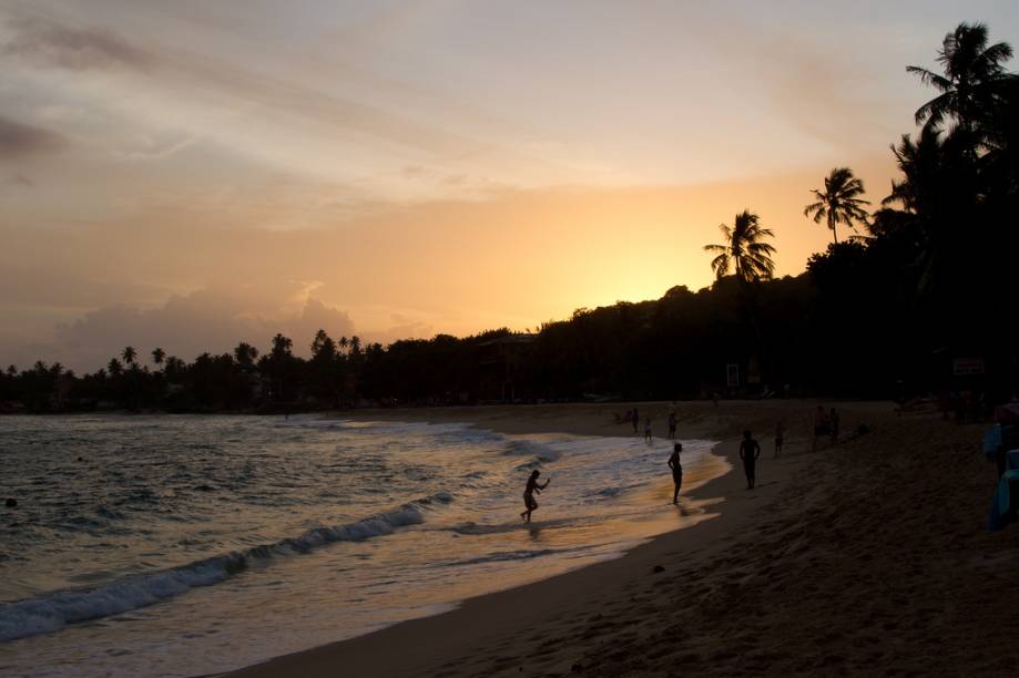 Praia próxima a Unawatuna, no sudoeste do <a href="https://preprod.viagemeturismo.abril.com.br/paises/sri-lanka/">Sri Lanka</a>, o antigo Ceilão