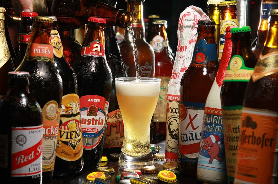 <a href="https://viajeaqui.abril.com.br/estabelecimentos/br-mg-belo-horizonte-restaurante-cafe-viena-beer" rel="Café Viena Beer – Belo Horizonte: " target="_blank"><strong>Café Viena Beer – Belo Horizonte: </strong></a>São mais de 910 rótulos de cervejas e um cardápio bem descolado. Um dos destaques é o o big chuletão, traz 1,3 kg de carne red angus com mandioca. <a href="https://viajeaqui.abril.com.br/estabelecimentos/br-mg-belo-horizonte-restaurante-cafe-viena-beer" rel="Café Viena Beer – Belo Horizonte: " target="_blank"><strong>Café Viena Beer – Belo Horizonte: </strong></a>São mais de 910 rótulos de cervejas e um cardápio bem descolado. Um dos destaques é o o big chuletão, traz 1,3 kg de carne red angus com mandioca.