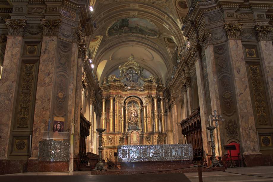 <strong>Buenos Aires, Argentina</strong><br />  ... estabelecendo as fundações para que, pela primeira vez, um latino-americano fosse eleito sumo pontífice da Igreja Católica. Jorge Mario Bergoglio, arcebispo de <a href="https://viajeaqui.abril.com.br/cidades/ar-buenos-aires" rel="Buenos Aires">Buenos Aires</a>, primaz da <a href="https://viajeaqui.abril.com.br/paises/argentina" rel="Argentina">Argentina</a>, agora rumará para...