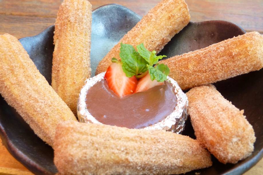 Churros, do Menys Lounge Bar, em São Paulo