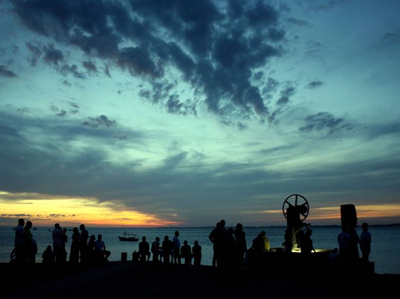 Crepúsculo em <a href="https://viajeaqui.abril.com.br/estabelecimentos/br-ba-salvador-atracao-museu-de-arte-moderna-solar-do-unhao/mapa" rel="Solar do Unhão" target="_self">Solar do Unhão</a>, <a href="https://viajeaqui.abril.com.br/cidades/br-ba-salvador" rel="Salvador" target="_self">Salvador</a>, <a href="https://viajeaqui.abril.com.br/estados/br-bahia" rel="Bahia" target="_self">Bahia</a>