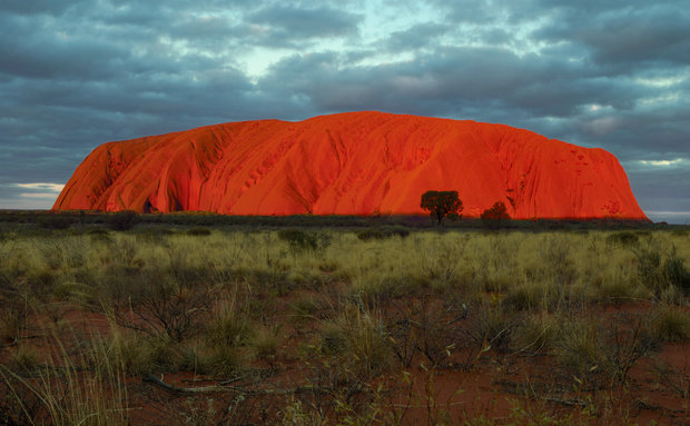 uluru-australia.jpeg
