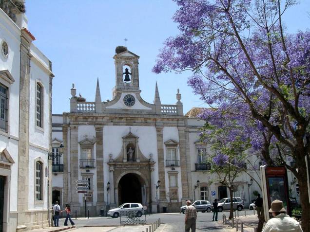 Centro histórico de Faro, capital do Algarve em Portugal Centro histórico de Faro, capital do Algarve em Portugal