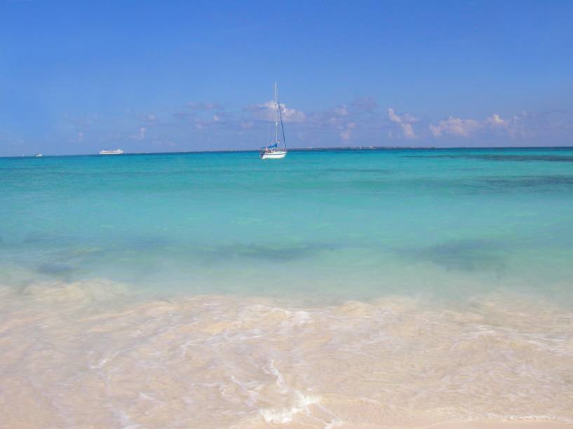 Com águas azul-turquesa e mornas, Cancún é hoje o principal destino turístico do México