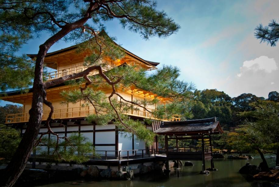 Kinkakuji, o templo do pavilhão dourado, em Kyoto