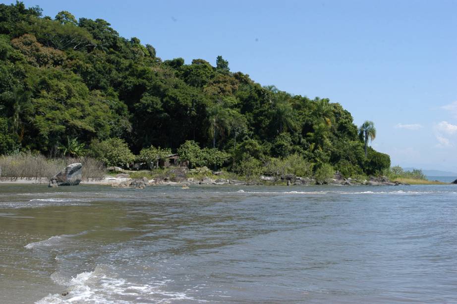 Marujá é uma vila de pescadores onde se concentram as hospedagens