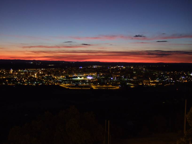 Vista panorâmica de Cáceres no fim de tarde