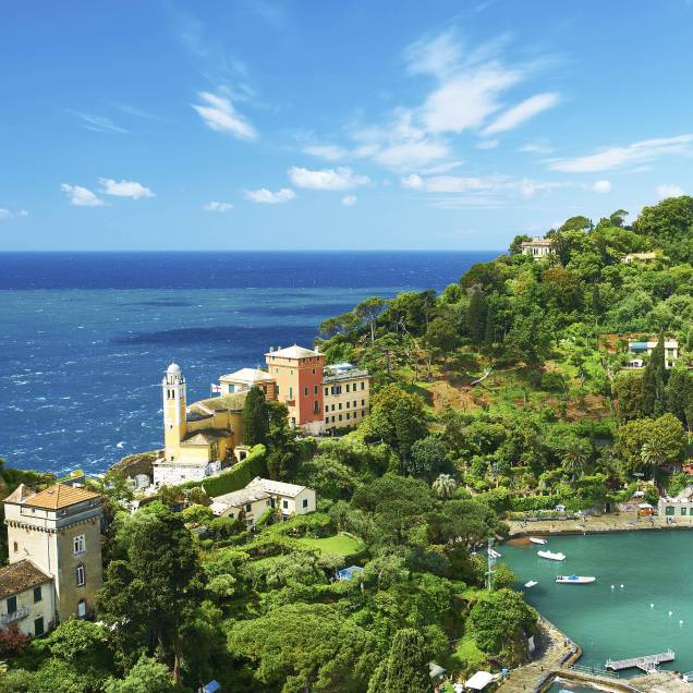 A charmosa vila de Portofino é destino de luxo para ricões europeus A charmosa vila de Portofino é destino de luxo para ricões europeus