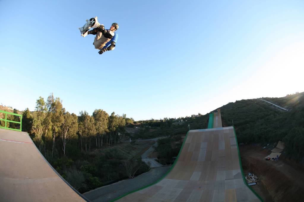Skatista brasileiro Bob Burnquist, um dos participantes do X Games Skatista brasileiro Bob Burnquist, um dos participantes do X Games