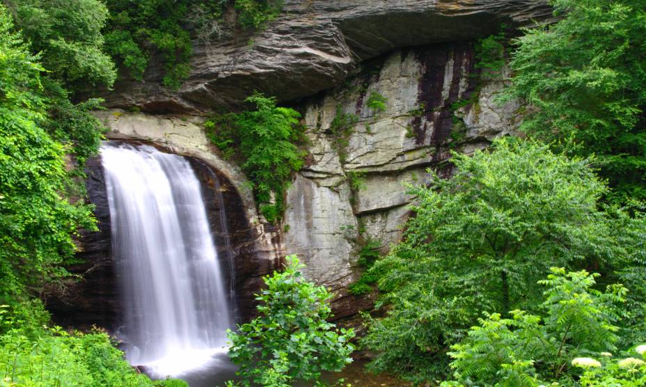 A natureza também se faz presente na Transilvânia, com paisagens lindas