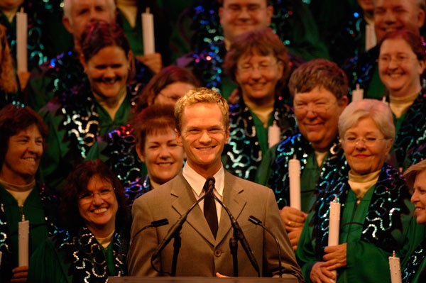 Candlelight-Processional-Neil-Patrick-Harris