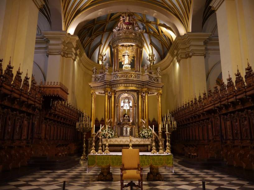 Inaugurada em 1538, com arquitetura barroca, a Catedral de Lima, no Peru, já foi reconstruída diversas vezes devido aos terremotos que assolaram o país. Apesar disso, ela preserva seu charme e merece uma visita detalhada graças aos seus mosaicos