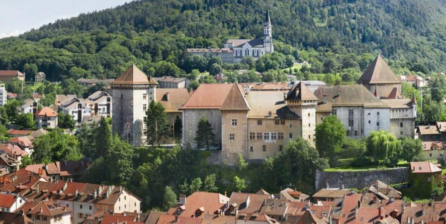 chateau-dannecy