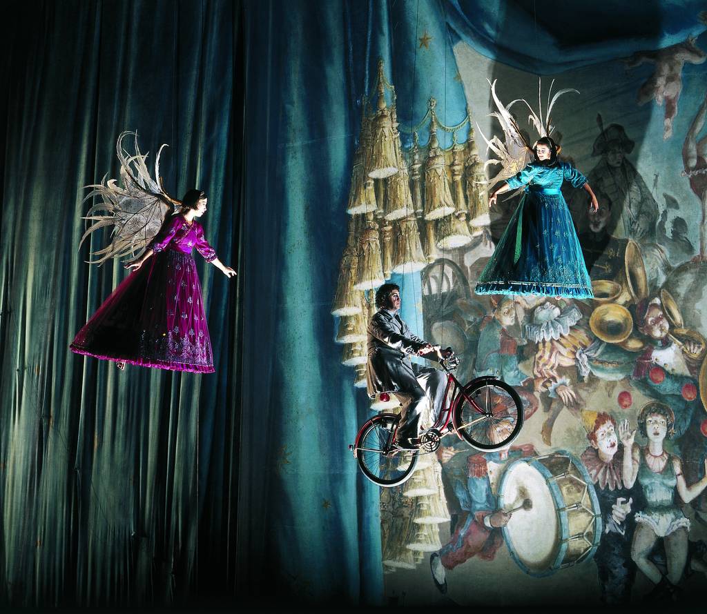 Espetáculo Corteo, do Cirque du Soleil Espetáculo Corteo, do Cirque du Soleil