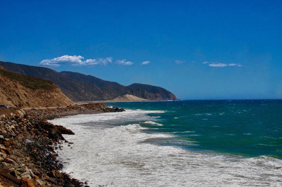 Costa de Malibu, ao norte de Los Angeles