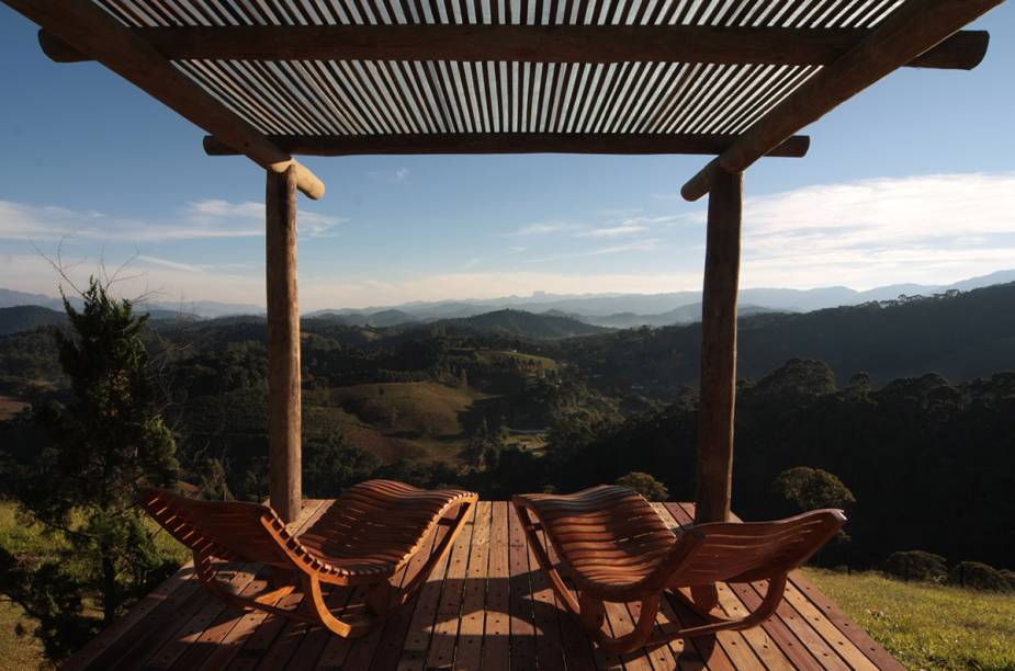 Deque ideal para relaxar a dois, na pousada Quinta dos Pinhais Deque ideal para relaxar a dois, na pousada Quinta dos Pinhais