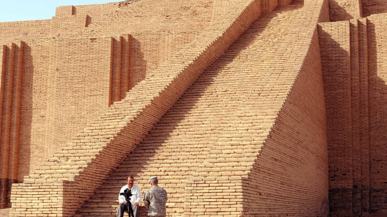 Mad Adders on the Ziggurat: Army public affairs visits Iraq’s oldest historical site