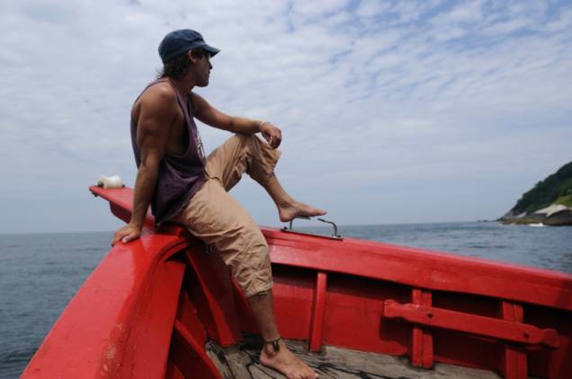 Pescador na Ilha Grande Pescador na Ilha Grande