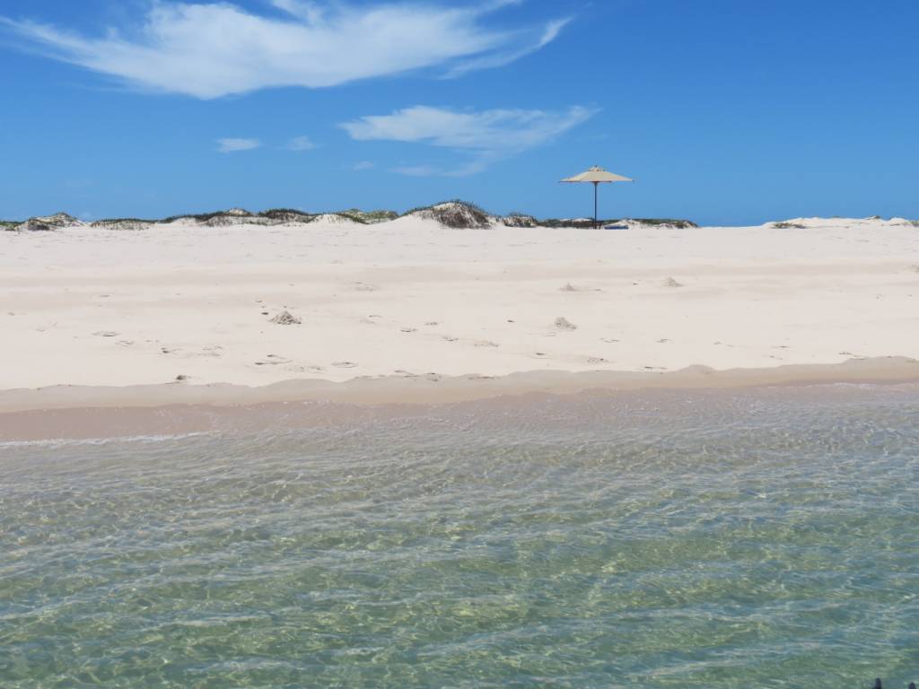 Praia do arquipélago de Bazruto: a perfeição