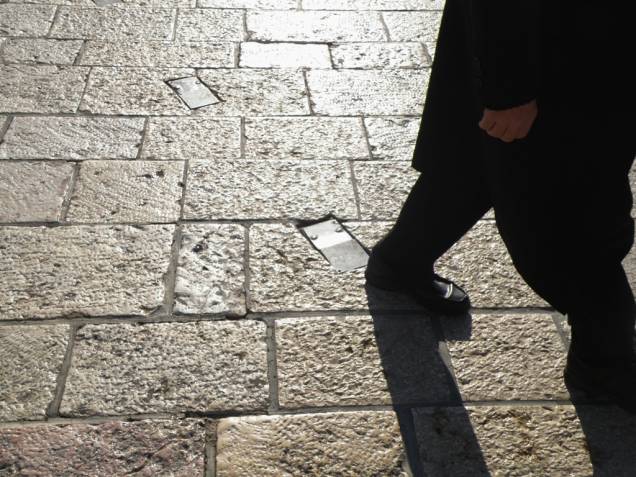A luz e as pedras brancas de Jerusalém formam um cenário único e poderoso A luz e as pedras brancas de Jerusalém formam um cenário único e poderoso