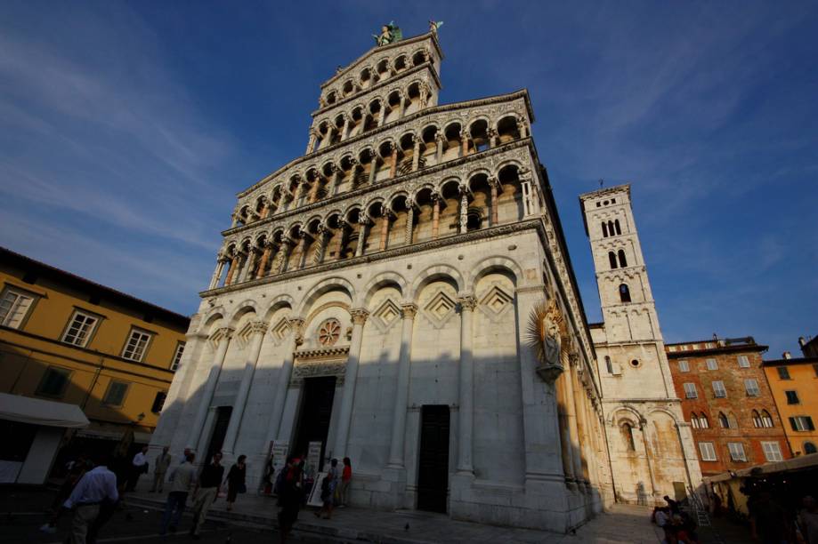 Fachada da igreja de San Michele in Foro, em Lucca