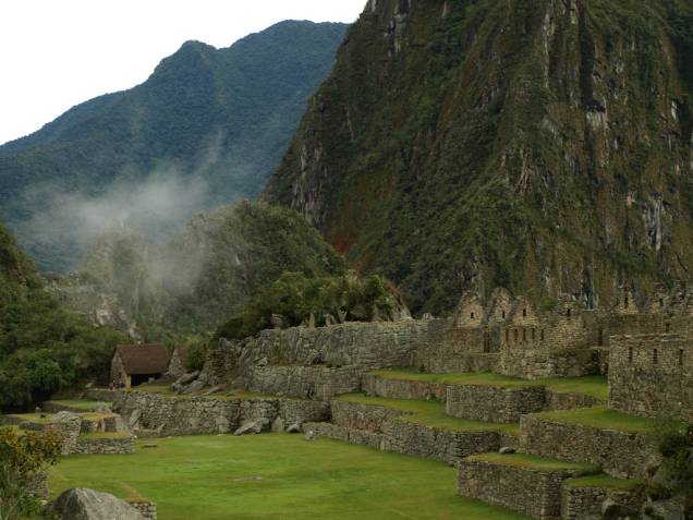 Vista parcial da Plaza Principal de Machu Picchu Vista parcial da Plaza Principal de Machu Picchu
