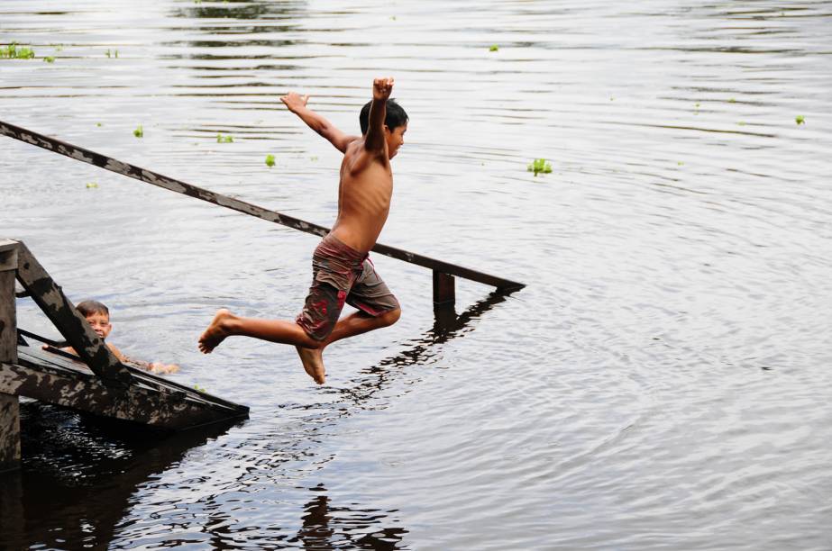 Rio Croa, nas proximidades de Cruzeiro do Sul, é afluente do mais importante rio do oeste acreano: o Rio Juruá