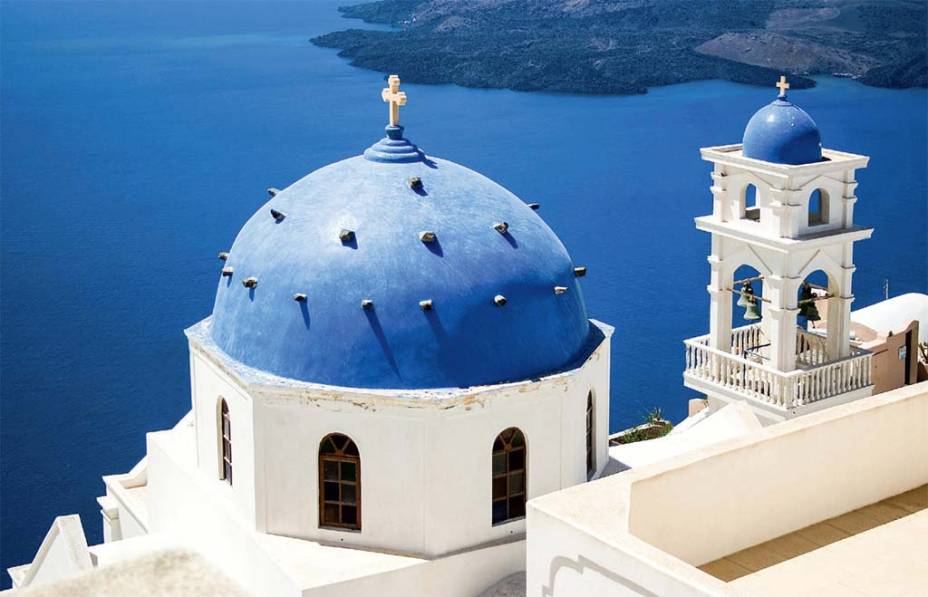 Santorini em vários tons de azul