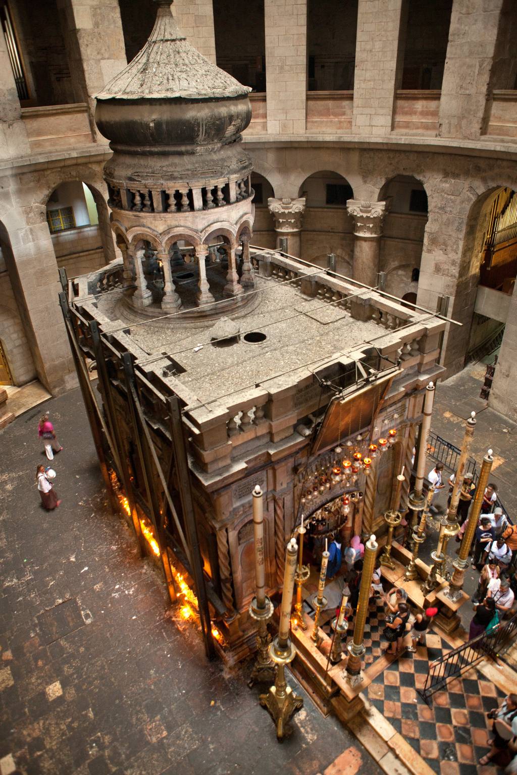 Edícula - tumba de Jesus Cristo na Basílica do Santo Sepulcro, em Jerusalém, Israel