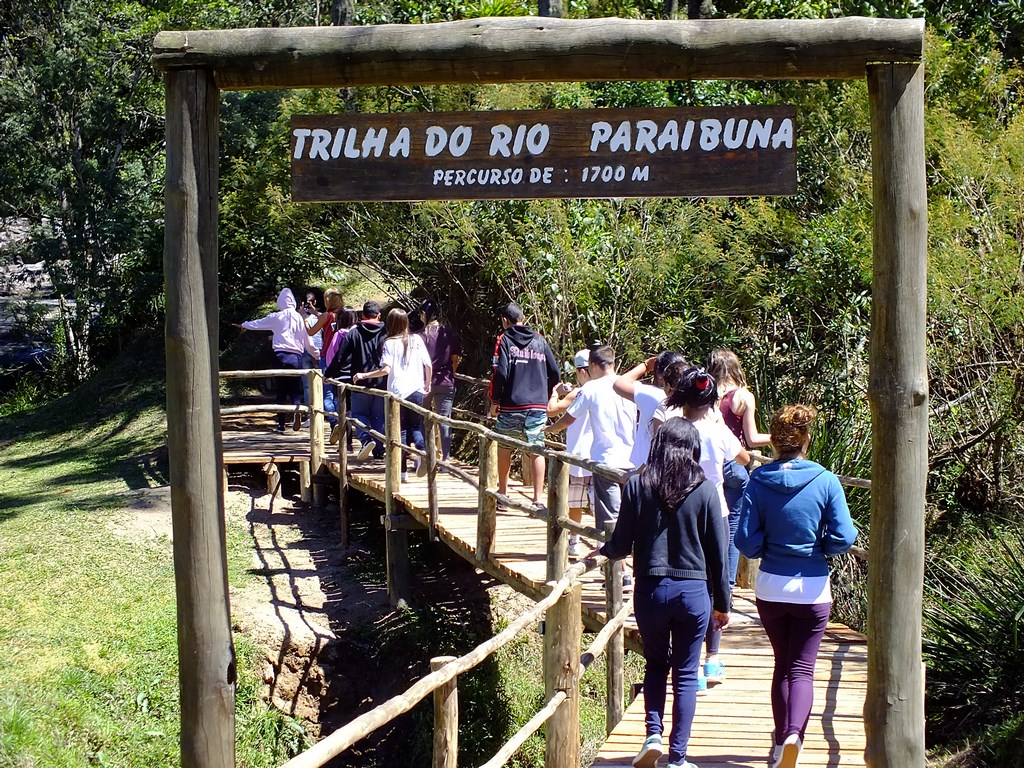 Trilha do Rio Paraibuna em Cunha, interior de São Paulo