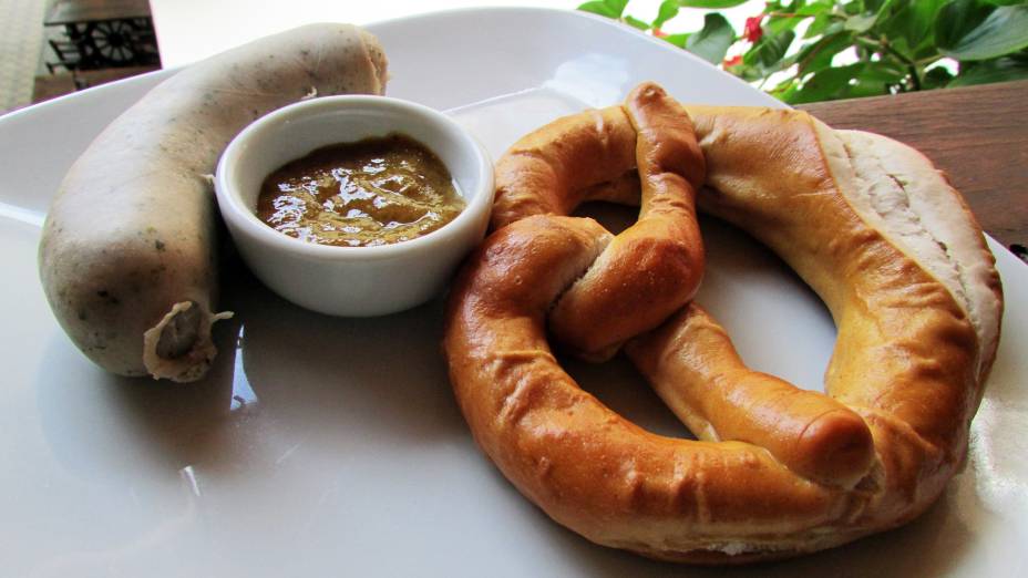 Bretzel é uma das iguarias que a Bier Vila vende na Oktoberfest