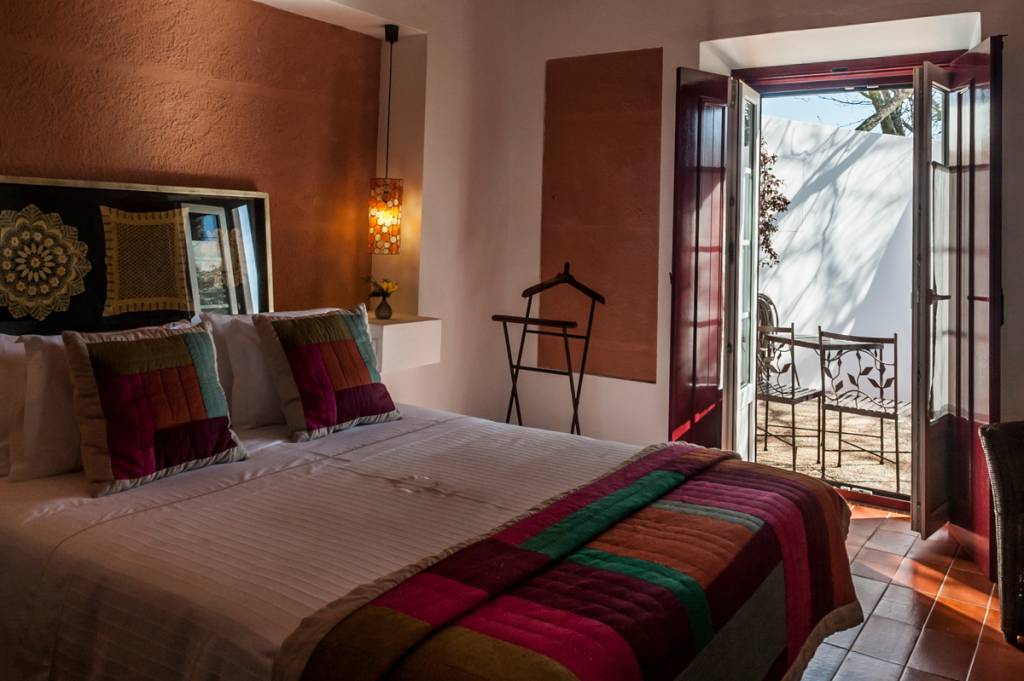 Um dos quartos do Naturarte Campo: casa tipicamente alentejana