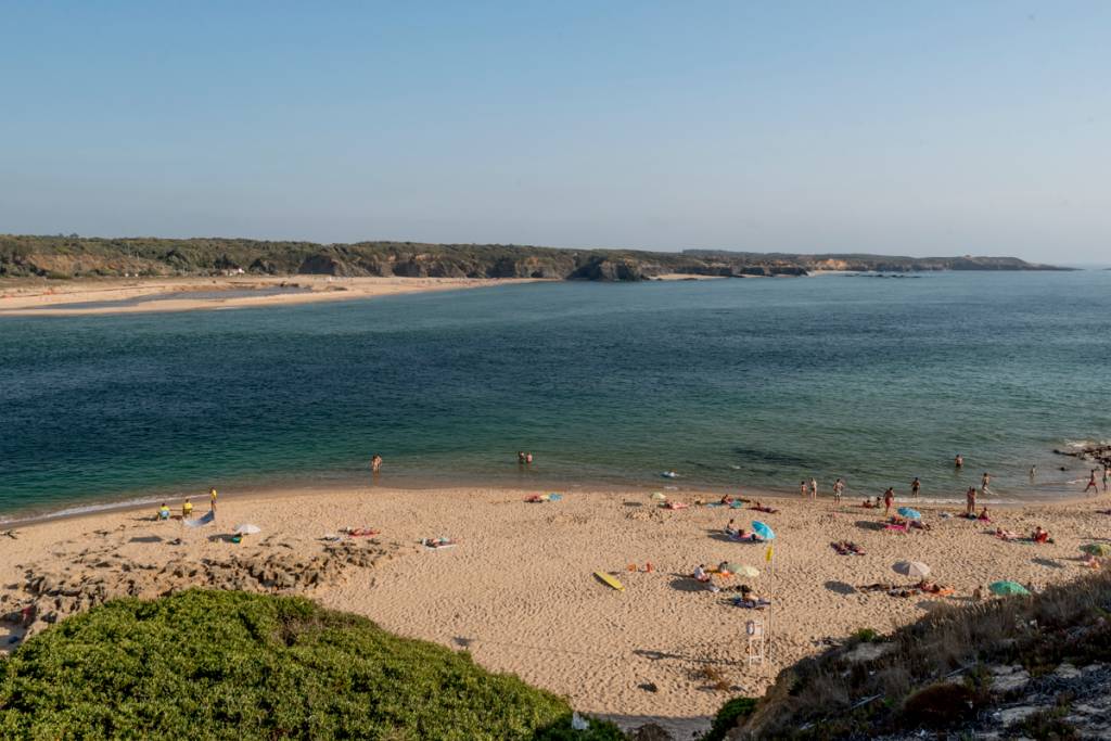 Vila Nova de Milfontes, Alentejo, Portugal 7 A Praia do Farol: onde o rio encontra o mar