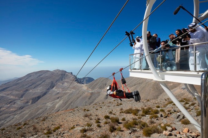 Jabal Jais Flight, Emirados Árabes, tirolesa mais extensa do mundo