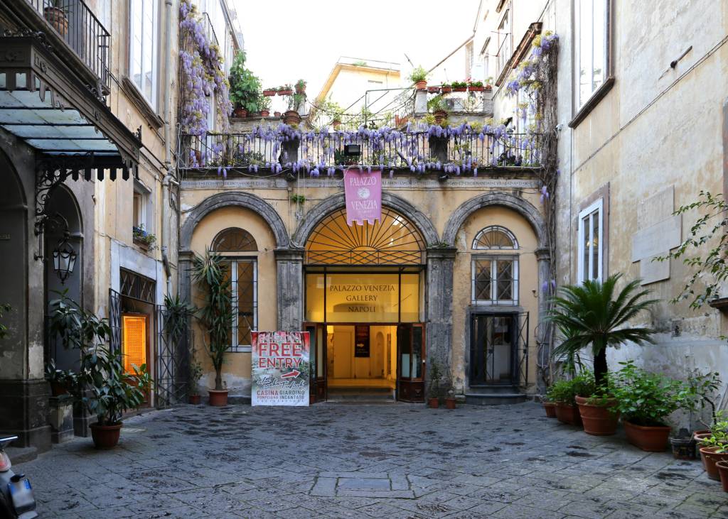 Palazzo Venezia, Nápoles, Itália Palazzo Venezia, Nápoles, Itália