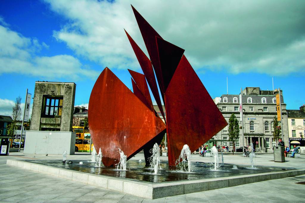 Quintecentennial Fountain, Galway