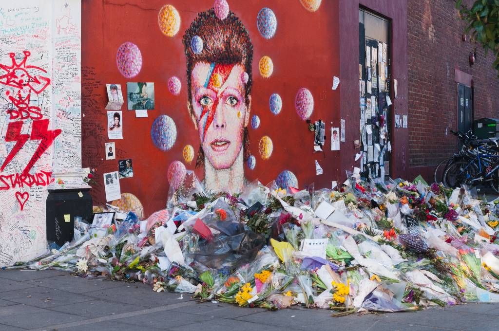 David Bowie Memorial David Bowie Memorial