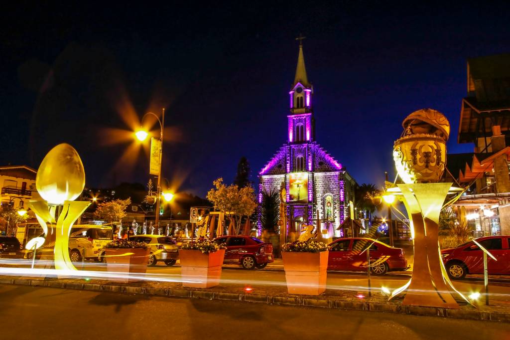 Igreja Matriz São Pedro à noite, Gramado Igreja Matriz São Pedro à noite, Gramado