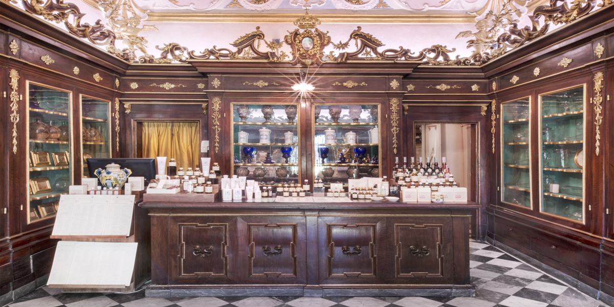 Officina Profumo-Farmaceutica Santa Maria Novella, Florença, Toscana, Itália