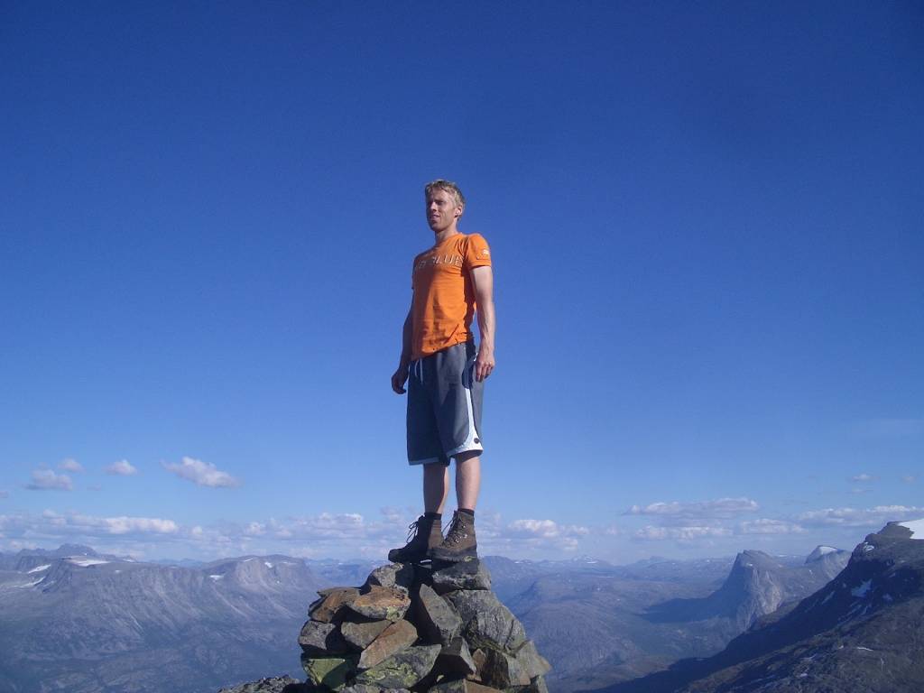 Gunnar Garfors em Klubbviktind, Narvik, Norway. Gunnar Garfors em Klubbviktind, Narvik, Norway.