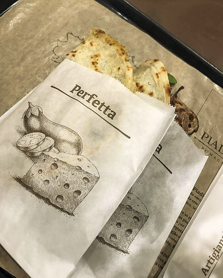 Sanduíche típico do Piadina Biologica