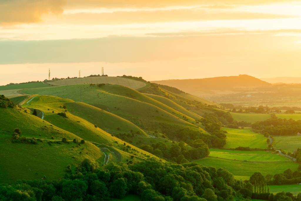 Ao chegar ao Devil's Dyke, esta é a vista para o condado