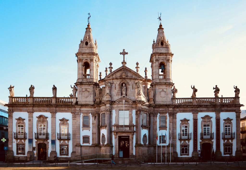 rui-sousa-dHyZit2MPAs-unsplash (1)-IgrejaDeSaoMarcos