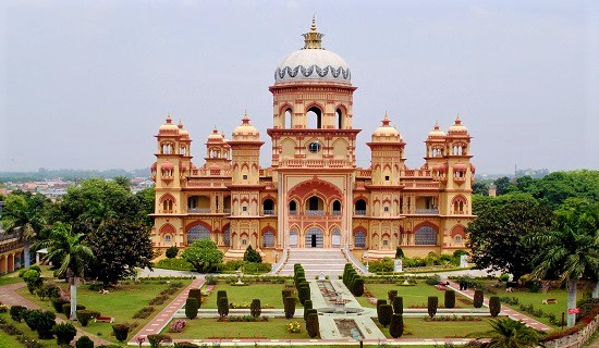 01 Exterior da Rampur Raza